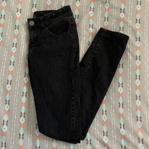 Black skinny jeans